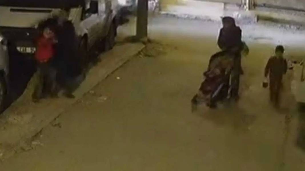 Adana’da Küçük Çocuğa Sokak Ortasında Şiddet Pes Dedirtti! 2